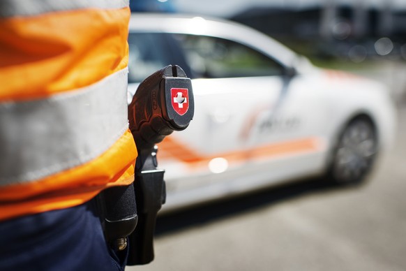 UNO empfiehlt: 300 Polizisten pro 100'000 Einwohner - Nachholbedarf in der Schweiz.