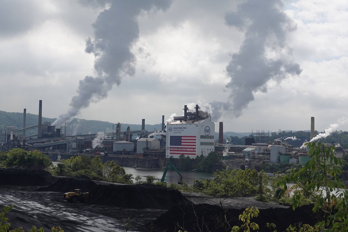 United States Steel Mon Valley Works Clairton Plant United States Steel Mon Valley Works Clairton Plant and Clairton Coke Works facility in Clairton Pennsylvania, Monday, September 11, 2023. The coke  ...