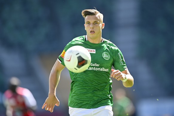 St. Gallens Ermedin Demirovic im Fussball Super League Spiel zwischen dem FC St. Gallen und dem FC Sion, am Sonntag, 5. Juli 2020, im Kybunpark in St. Gallen. (KEYSTONE/Gian Ehrenzeller)