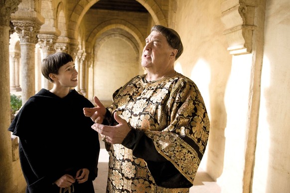 POPE JOAN, from left: Johanna Wokalek, John Goodman, as Pope Sergius, 2009. Magnolia Pictures/Courtesy Everett Collection Magnolia Pictures/Courtesy Everett Collection ACHTUNG AUFNAHMEDATUM GESCHƒTZT  ...