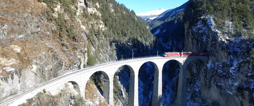 25 Dinge, die dir nur in der Schweiz im Zug passieren