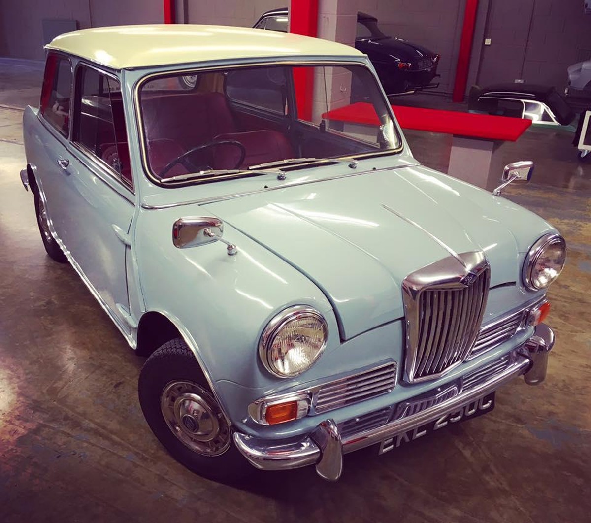 riley elf auto mini kleinwagen england retro design 60s https://www.facebook.com/photo.php?fbid=10154941024933235&amp;set=a.10150156351138235&amp;type=3&amp;theater