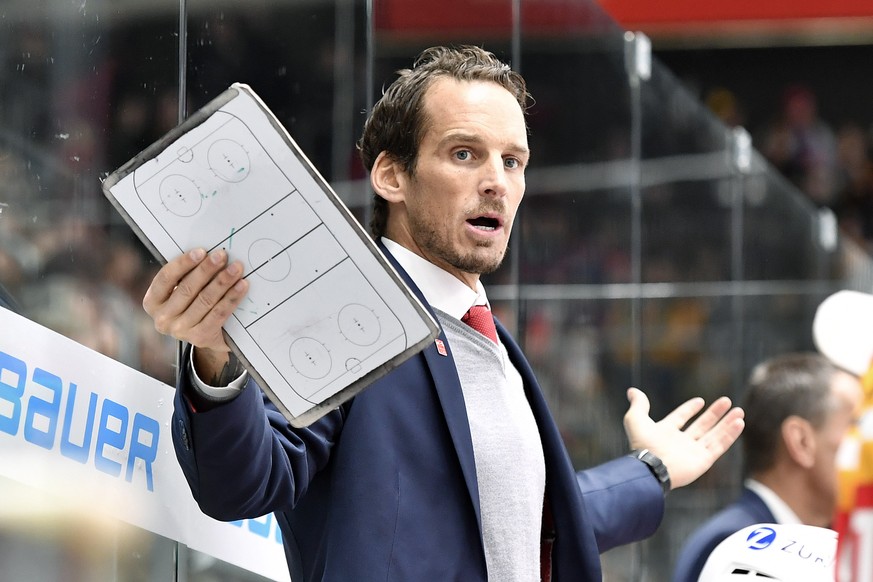 Switzerland&#039;s head coach Patrick Fischer reacts during the Ice Hockey Deutschland Cup at the Curt-Frenzel-Eisstadion in Augsburg, Germany, Friday, November 4, 2016. (KEYSTONE/Peter Schneider)