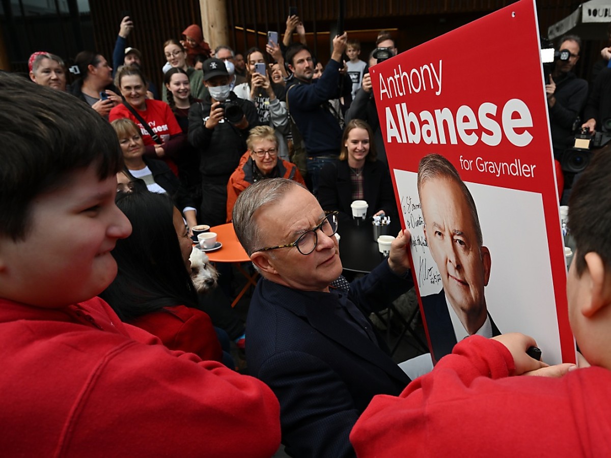 Le futur premier ministre australien Anthony Albanese a promis de r�duire de 43% les �missions d'ici 2030. L'Australie est consid�r�e comme �tant � la tra�ne sur la protection du climat.