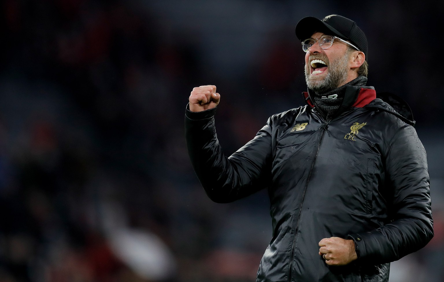 epaselect epa07435189 Head coach Juergen Klopp of Liverpool celebrates after winning the UEFA Champions League round of 16 second leg soccer match between FC Bayern Munich and Liverpool FC in Munich, ...