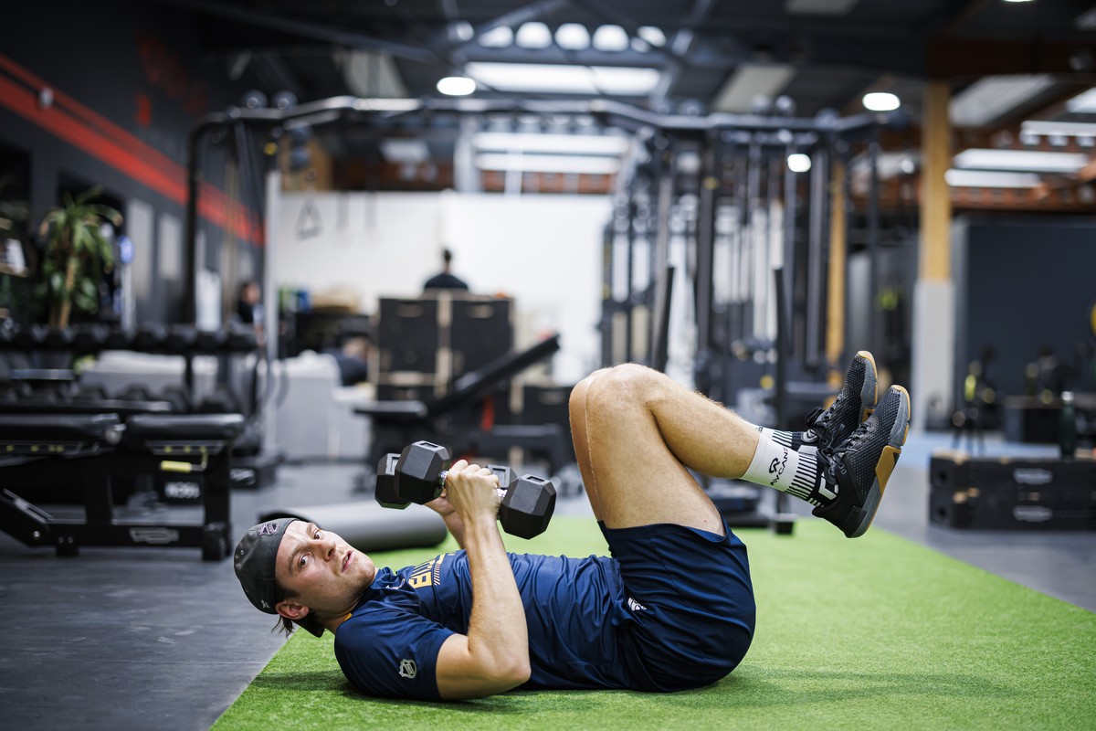 Le hockeyeur Andre Heim desSt. Louis Blues est photographie pendant son entrainement lors d'une rencontre avec les medias ce vendredi 25 aout 2023 au Mont-sur-Lausanne. (KEYSTONE/Valentin Flaurau ...