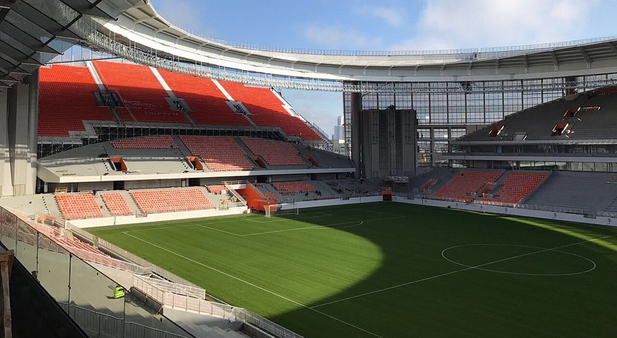 Ein Blick auf die fast fertige Zusatztribüne.