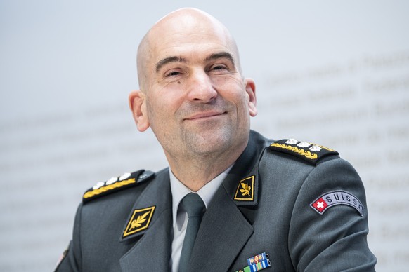 ARCHIVBILD ZUM FINANZLOCH IM INFORMATIKBUDGET DER ARMEE UM 100 MILLIONEN FRANKEN, AM MONTAG, 18. OKTOBER 2021 - Thomas Suessli, Chef der Armee, spricht an einer Medienkonferenz zur Verbesserung der Ab ...