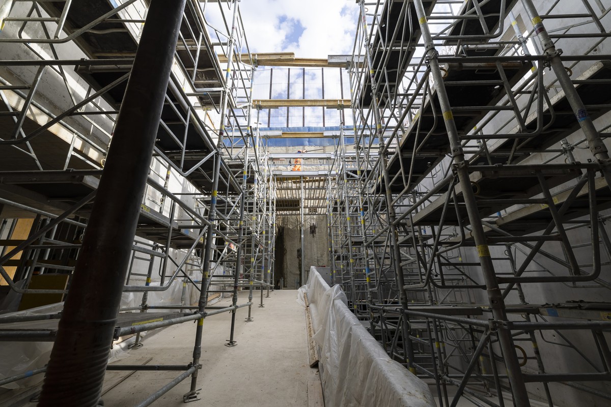 Des ouvriers s'activent sur le chantier de la gare CFF de Lausanne lors d'une visite de presse visant a presenter l'avancement des travaux de modernisation et de transformation du site, ...