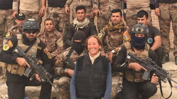 Véronique Robert auf einem Foto, aufgenommen im Irak und im Oktober 2016 auf Facebook geladen.