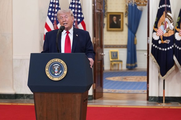 President Donald Trump speaks about the Iran war from the Cross Hall of the White House on Wednesday, April 1, 2026, in Washington. (Doug Mills/The New York Times via AP Pool)
Trump Iran US