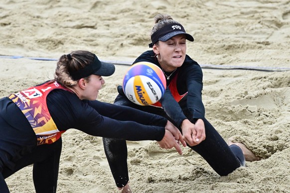 epa10785834 Daniela Alvarez Mendoza and Moreno Matveea of Spain in action during the Women&#039;s Semi Final match against Anouk Verge-Depre and Joana Maeder of Switzerland at the CEV EuroBeachVolley  ...