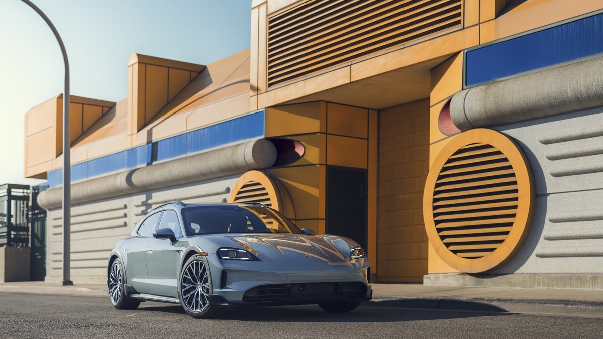 Porsche Taycan 4S Cross Turismo