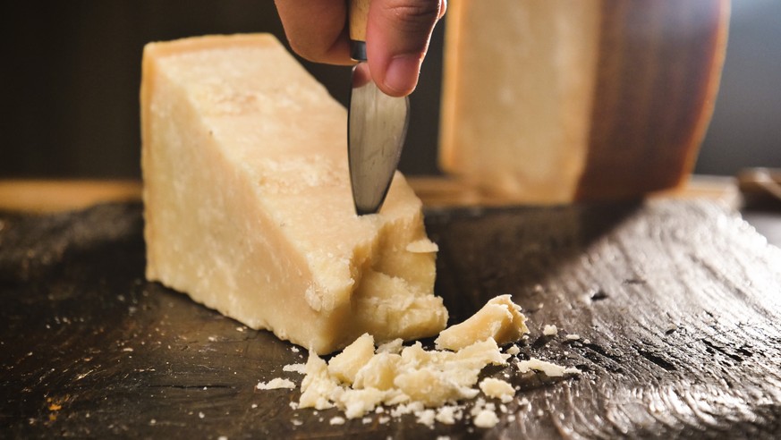 parmesan parmigiano reggiano grana kaese käse essen food italien essen food