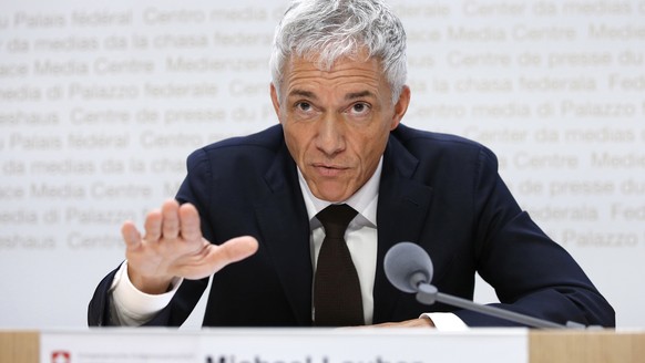 epa07561101 Swiss Federal Attorney Michael Lauber speaks during a press conference at the Media Centre of the Federal Parliament in Bern, Switzerland, 10 May 2019. Federal Attorney Michael Lauber is c ...