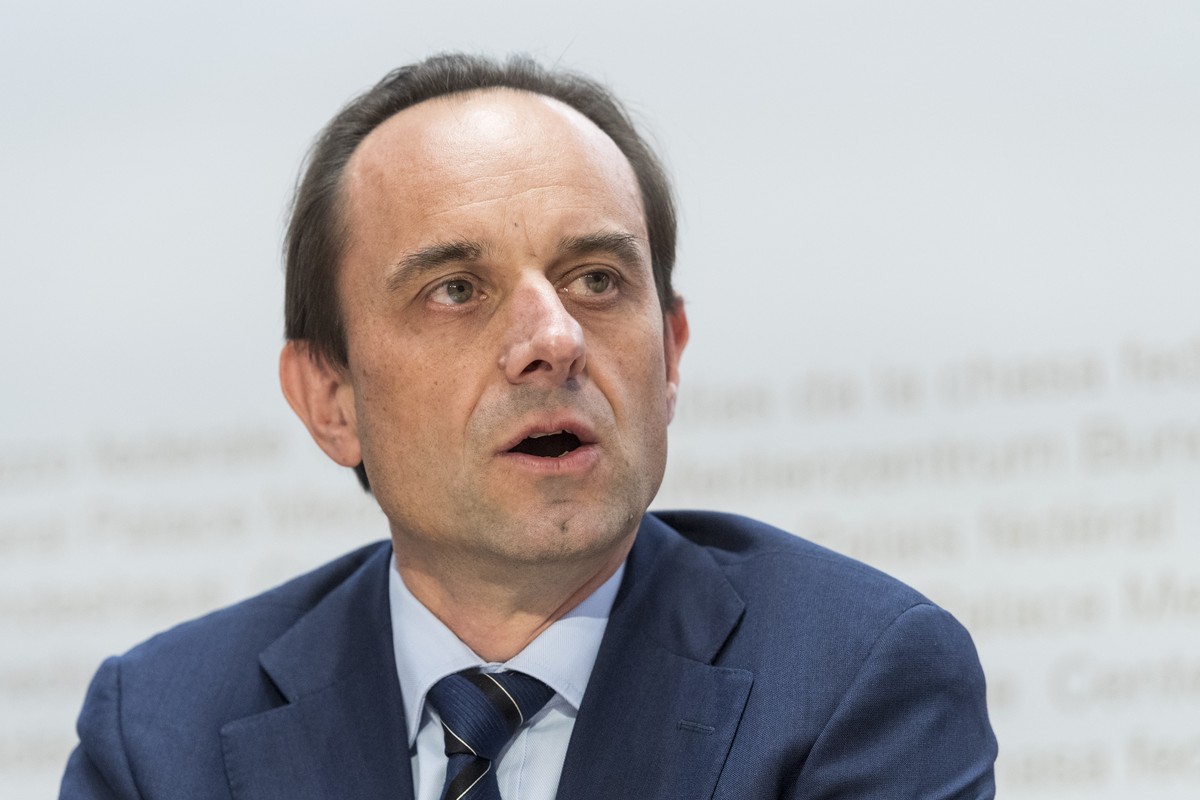 Mark Branson, Chief Executive Officer of FINMA, SwitzerlandÕs financial-markets regulator, briefs the media about the latest measures to fight the Covid-19 Coronavirus pandemic, on Wednesday, March 25 ...