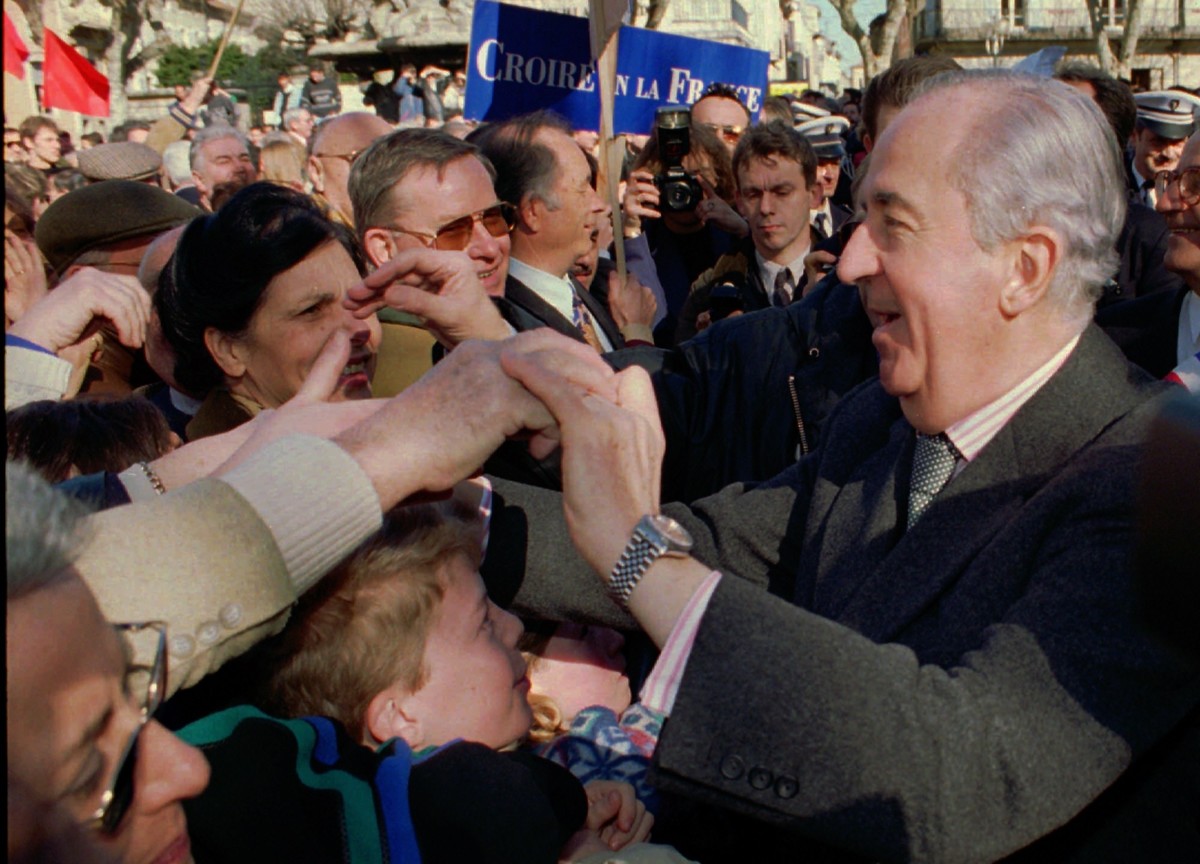 Edouard Balladur im Wahlkampf im Feb. 1995. (AP)