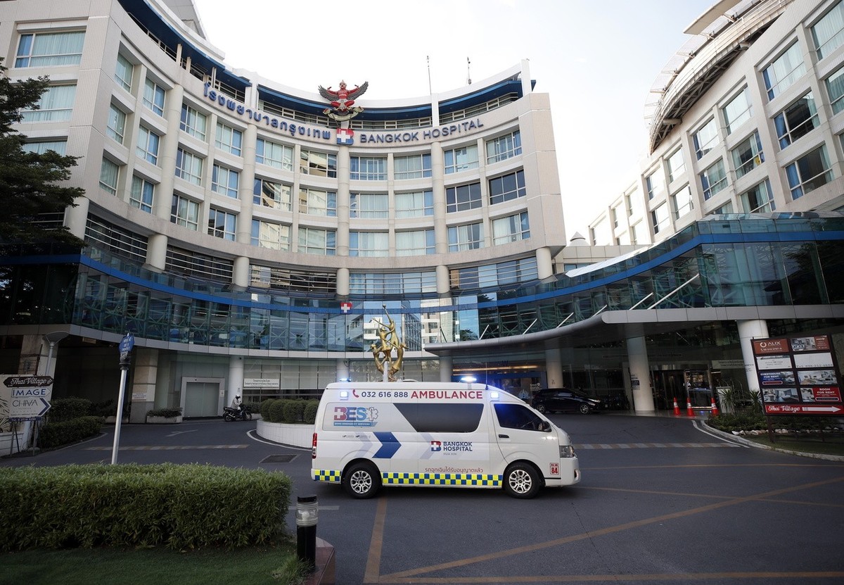 epa11732729 An ambulance drives past a building of Bangkok Hospital in Bangkok, Thailand, 21 November 2024. Australia's Prime Minister Anthony Albanese told the Parliament that two young Australi ...
