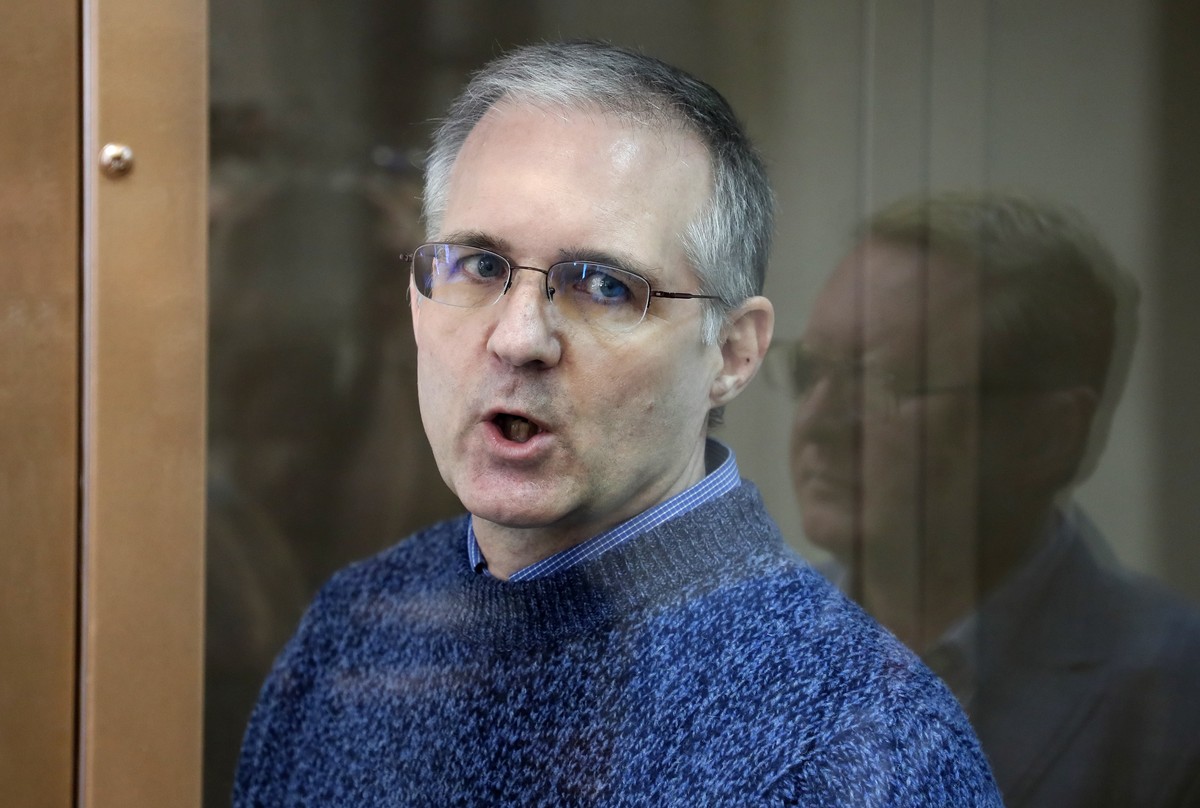 epa07659633 US citizen suspected spy Paul Whelan prior to a hearing of his lawyers' appeal against his arrest term extension at the Moscow City Court in Moscow, Russia, 20 June 2019. Paul Whelan, ...
