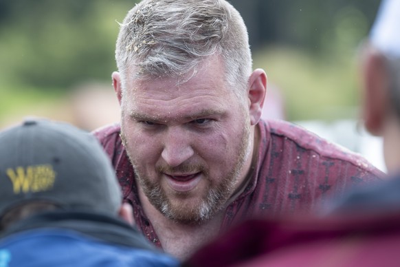 Christian Stucki, nach dem vierten Gang, waehrend dem Emmentalischen Schwingfest, am Sonntag, 12. Mai 2019, in Zaeziwil. (KEYSTONE/Marcel Bieri)