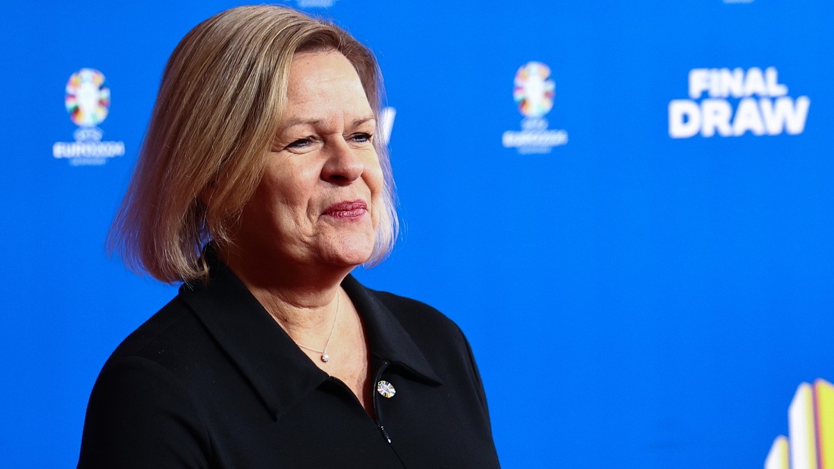 epa11007642 German Interior and Sports Minister Nancy Faeser attends the red carpet of the UEFA EURO 2024 final tournament draw at the Elbphilharmonie in Hamburg, Germany, 02 December 2023. The UEFA E ...