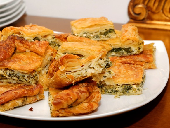 Spanakopita spinat kuchen fladen teig feta griechisch griechenland