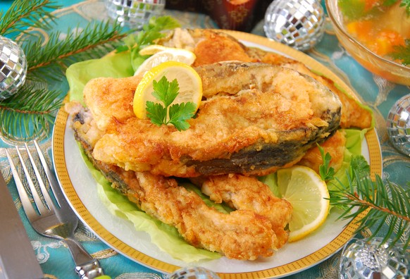 weihnachtskarpfen polen tschechische republik karpfen fisch essen food
