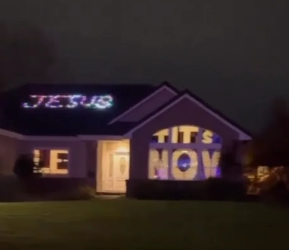 Lustige Fails: Let it snow Weihnachtsbeleuchtung