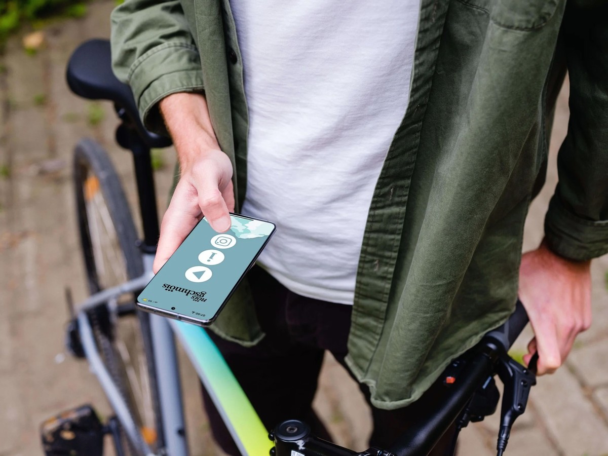 Mittels der Smartphone-App «neus gschmöis» können alle ihre Mundart-Variante der Forschung zur Verfügung stellen.