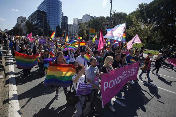 Demonstrieren für die Rechte von&nbsp;Schwulen und Lesben kann in Serbien ein gefährliches Unterfangen sein.