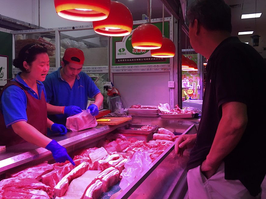 In China ist das Preisniveau überraschend gestiegen - besonders die Preise für Schweinefleisch zogen an. (Archivbild)