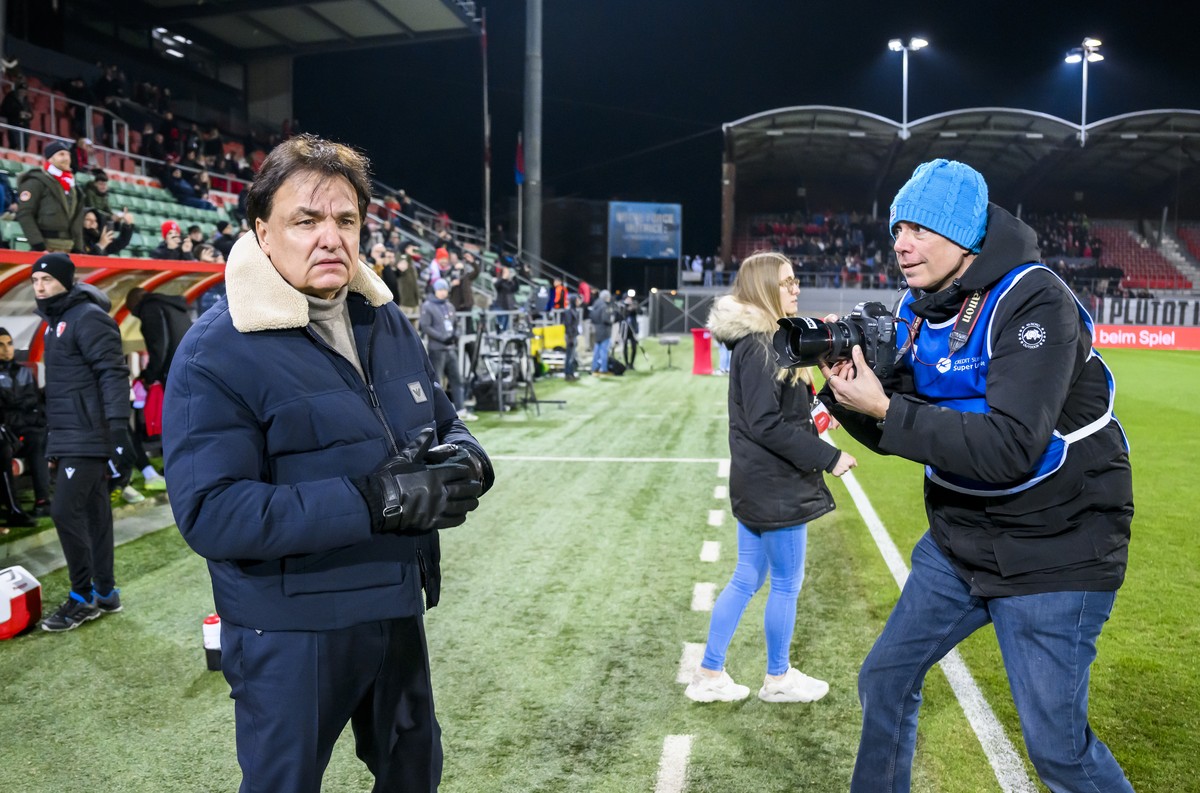 Le president et entraineur ad interim du FC Sion Christian Constantin reagit lors de la rencontre des quarts de finale de football de la Coupe de Suisse entre FC Sion et FC Lugano ce mercredi 1 mars 2 ...