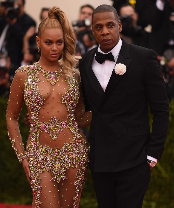 NEW YORK, NY - MAY 04: Beyonce and Jay Z attend the &quot;China: Through The Looking Glass&quot; Costume Institute Benefit Gala at the Metropolitan Museum of Art on May 4, 2015 in New York City. (Phot ...