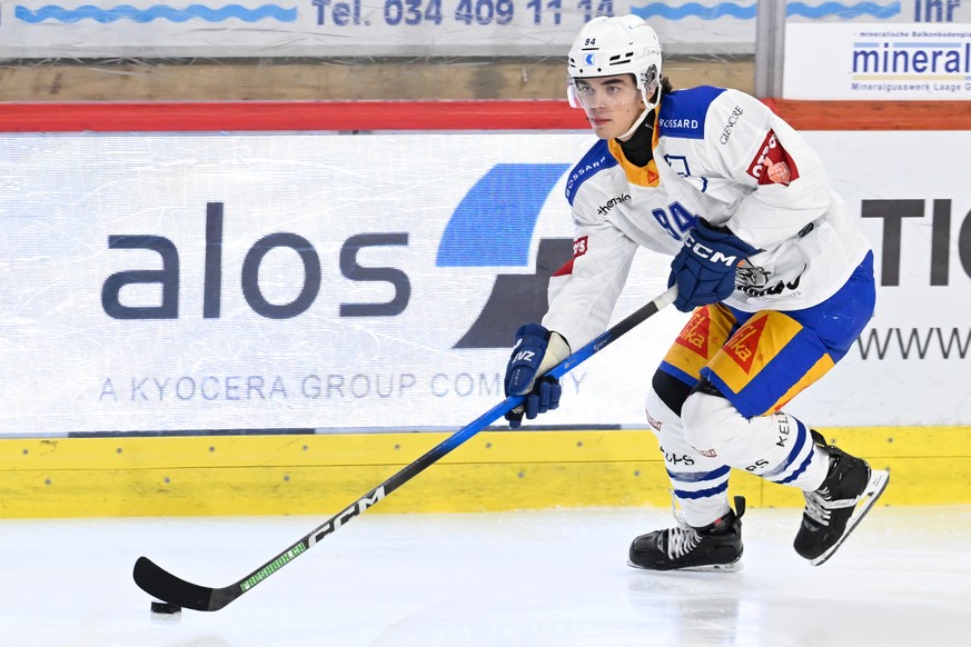 Zugs Nic Balestra, beim Eishockey-Qualifikationsspiel der National League, zwischen den SCL Tigers und EV Zug, am Dienstag, 28. Oktober 2025, in der Emmental Versicherung Arena in Langnau.(KEYSTONE/Ma ...