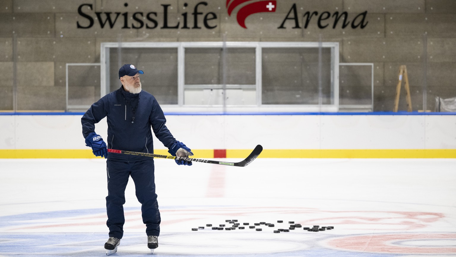 Headcoach Rikard Groenborg im ersten Eistraining der ZSC Lions in der Swiss Life Arena am Dienstag, 6. September 2022 in Zuerich. (KEYSTONE/Ennio Leanza)