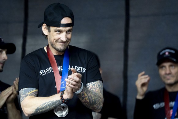 Head Coach Patrick Fischer beim Empfang der Schweizer Eishockey Nationalmannschaft nach dem Gewinn der Silbermedaille an der Eishockey-Weltmeisterschaft in Stockholm, am Montag, 26. Mai 2025 in der Sw ...