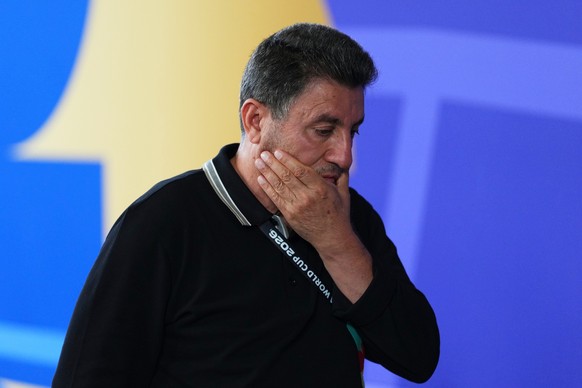 Iran head coach Amir Ghalenoei arrives for the World Cup Group G soccer match between Egypt and Iran in Seattle, Friday, June 26, 2026. (AP Photo/Manu Fernandez)
Iran Egypt WCup Soccer
