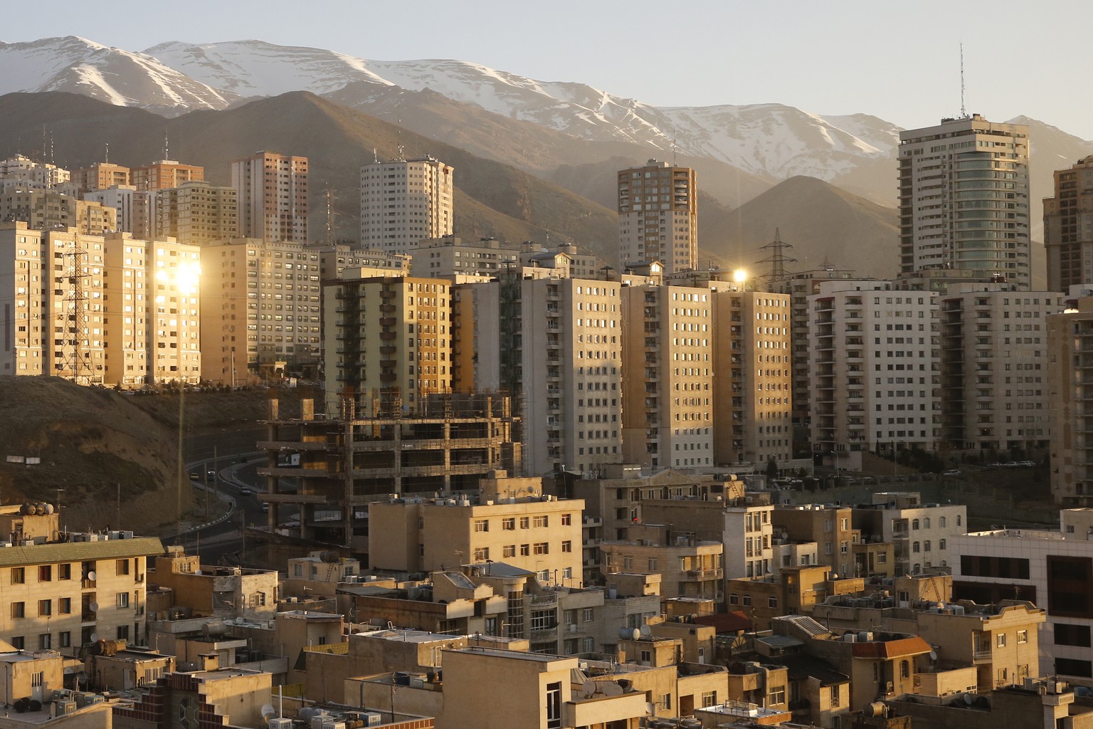 Morning View of the city of Teheran, Iran, Saturday, February 27, 2016. The Swiss President Johann N. Schneider-Ammann attends a three-day-visit to Iran, accompanied by an economic and scientific dele ...