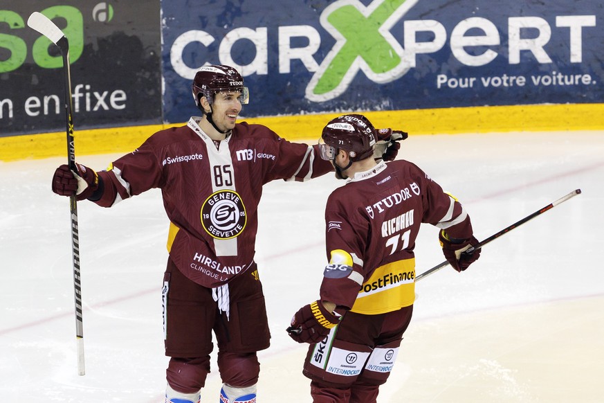 Geneve-Servette&#039;s forward Marco Miranda, left, celebrates his goal with his teammate Geneve-Servette&#039;s forward Tanner Richard, right, after scoring the 2:0, during a National League regular  ...