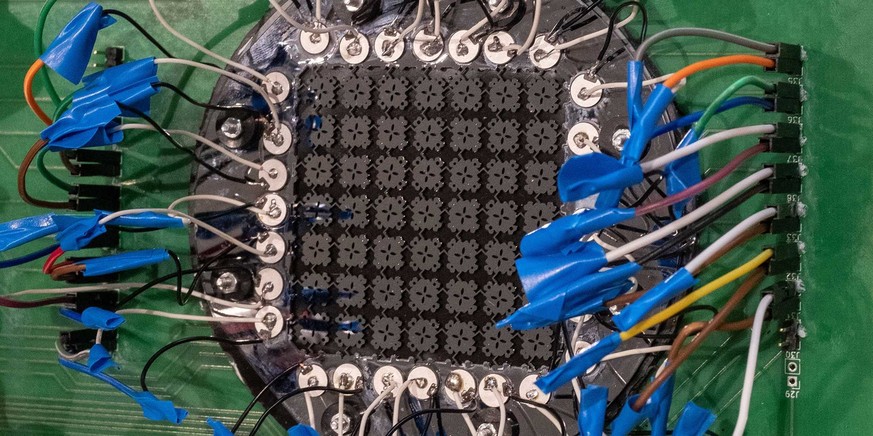 ETH researchers are developing a sensor that responds to words and does not require a battery