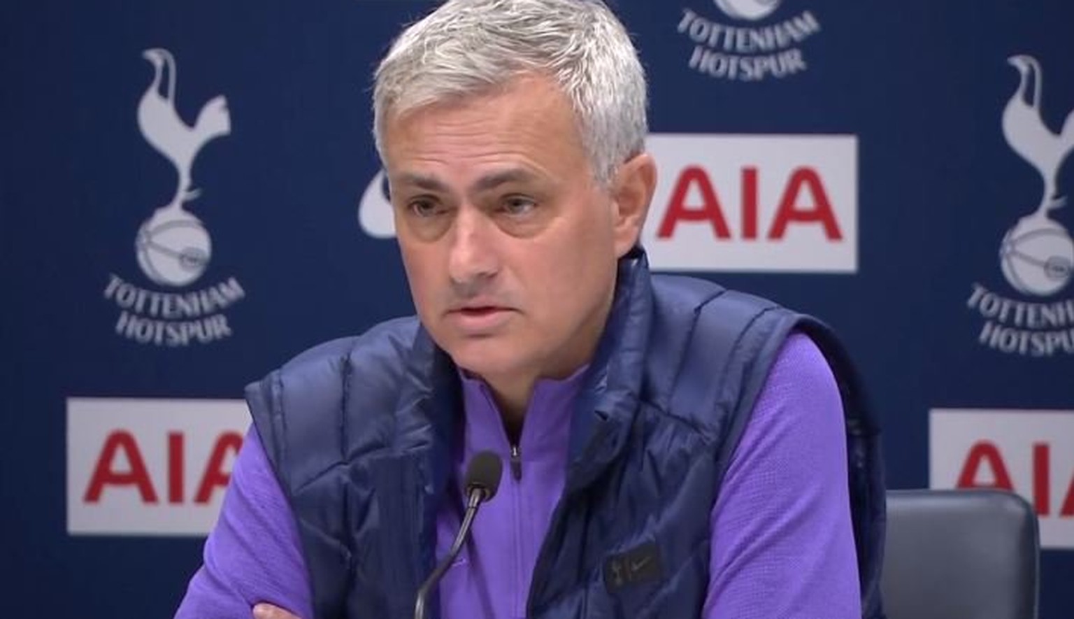 José Mourinho hat heute seine erste Pressekonferenz als Tottenham-Trainer gegeben.