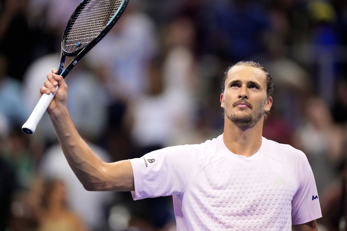 Alexander Zverev, of Germany, gestures after he won his match against Luciano Darderi, of Italy, during the fourth round of the U.S. Open tennis championships Monday, Sept. 7, 2026, in New York. (AP P ...
