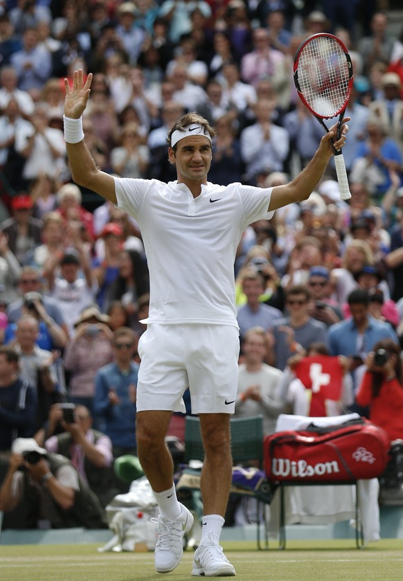 08.07.2015; Wimbledon; Tennis - Wimbledon 2015;
Jubel Roger Federer (SUI) (Ye Pingfan/Zuma Sports Wire/freshfocus)