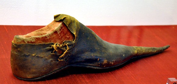 Schnabelschuh (wikimedia)