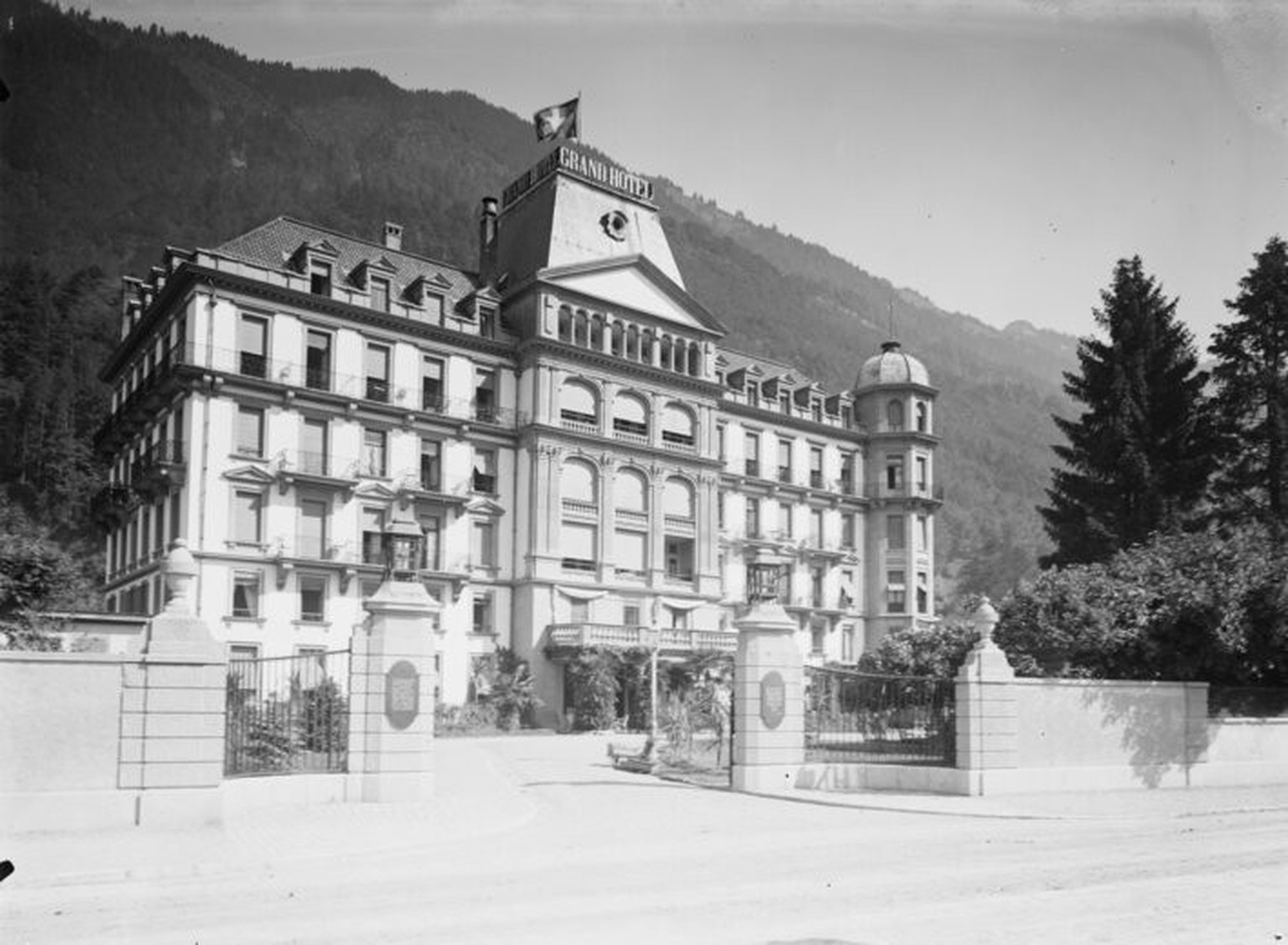 Das 1874 von Davinet erbaute Grand Hotel Beau-Rivage in Interlaken.