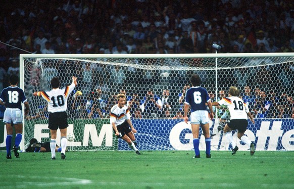 Brehme trifft und entscheidet 1990 das Finale der Weltmeisterschaft.