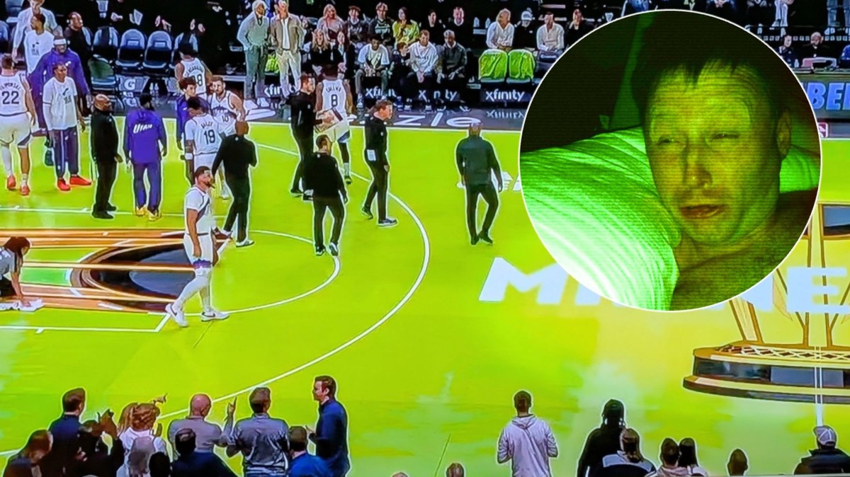 Le parquet vert fluo du Target Center de Minneapolis fait beaucoup parler.