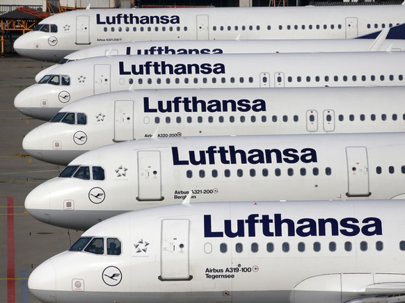 Bei der Lufthansa haben Flugbegleiter einen zweitägigen Streik begonnen - viele Lufthansa-Maschinen bleiben daher am Donnerstag und Freitag am Boden. (Archivbild)