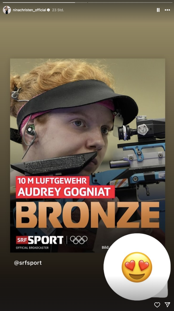 Nina Christen freut sich über Gogniats Medaille.