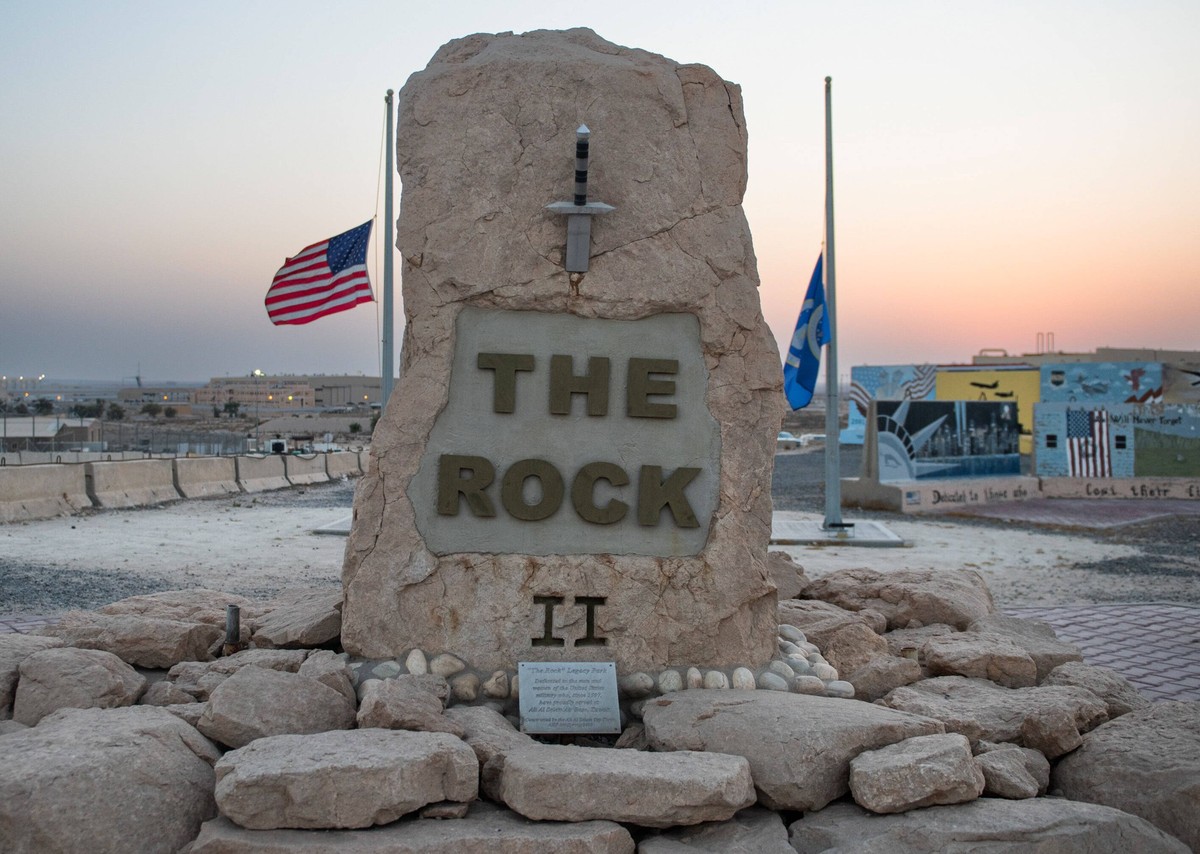 The 386 Air Expeditionary Wing had hundreds of members march throughout over a 24-hour period at Ali Al Salem Air Base, Kuwaiti, 11 Sept. 2022 in remembrance of those lost on Sept. 11, 2001. The base  ...
